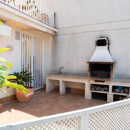 Сasa de vacaciones Comfortable House In With Shared Pool Sitges