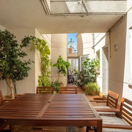Дом отдыха Comfortable House In With Shared Pool *