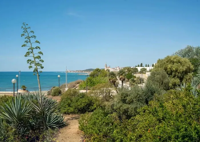 Comfortable House In With Shared Pool * Sitges