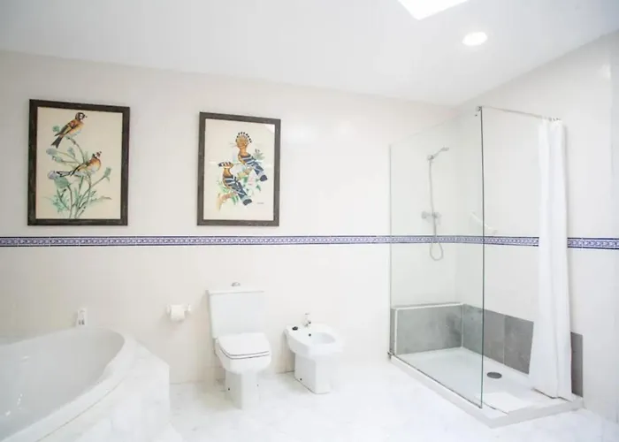 Comfortable House In With Shared Pool Sitges