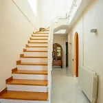 Comfort House: Shared Pool Retreat