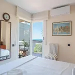Comfort House: Shared Pool Retreat * Sitges
