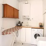 Comfort House: Shared Pool Retreat Holiday home Sitges
