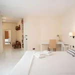 Comfort House: Shared Pool Retreat *